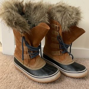 Sorel Joan of arctic boots